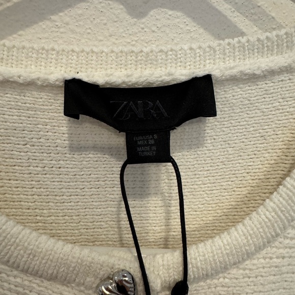 ZARA Cream Knit Peplum Cardigan Top w/ Heart Buttons – Size S – NWT - Picture 4 of 6